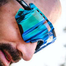 Kép betöltése a galériamegjelenítőbe: Filippi 2028 napszemüveg