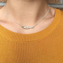 Lade das Bild in den Galerie-Viewer, Ruderhalskette - Paddelfeder | Strokeside-Designs