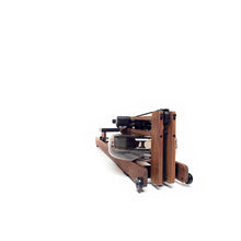 Lade das Bild in den Galerie-Viewer, WaterRower S4 Classic | Diófa Evezőpad