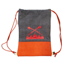 Kép betöltése a galériamegjelenítőbe: Táska Budapest és evezős szimbólumokkal - kék, piros