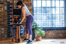 Kép betöltése a galériamegjelenítőbe: WaterRower S4 Oak | Tölgyfa Evezőpad