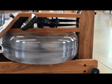Laden und Abspielen von Videos im Galerie-Viewer, WaterRower S4 Shadow | Festett Fekete Kőrisfa Evezőpad