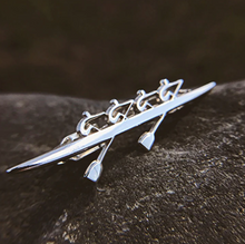 Kép betöltése a galériamegjelenítőbe: Evezős nyakkendőtű - Négyes | Strokeside Designs