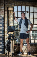 Kép betöltése a galériamegjelenítőbe: WaterRower S4 Oak | Tölgyfa Evezőpad