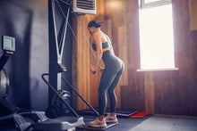 Kép betöltése a galériamegjelenítőbe: Concept2 SkiErg padlóállvány